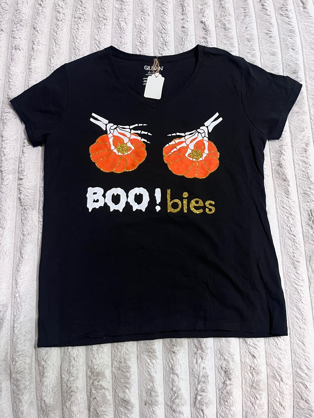 NWT Gildan Halloween BOO!bies Pumpkin Skeleton Hands Graphic TShirt Gold Glitter